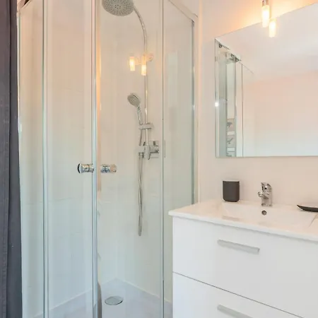 Appartamento 4 Bedroom & 4 Bathroom House Close To Parc Barbieux Roubaix