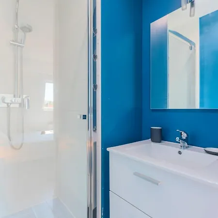 Appartamento 4 Bedroom & 4 Bathroom House Close To Parc Barbieux *