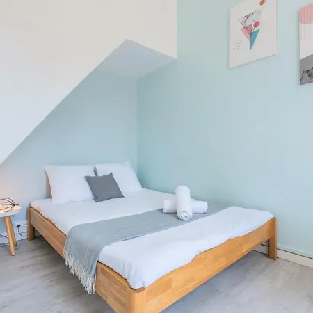 Appartamento 4 Bedroom & 4 Bathroom House Close To Parc Barbieux *