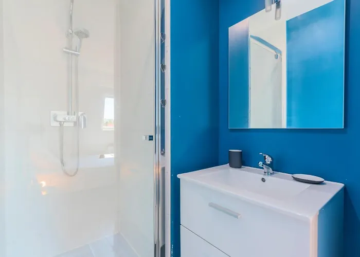 Appartement 4 Bedroom & 4 Bathroom House Close To Parc Barbieux *