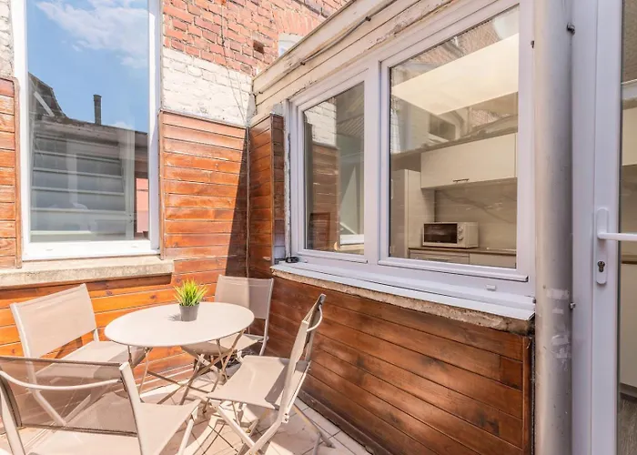 Appartement 4 Bedroom & 4 Bathroom House Close To Parc Barbieux *